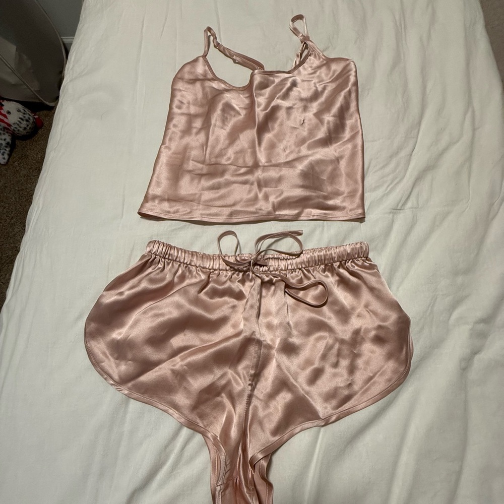 Luxurious Silk Sleepwear Set in Blush